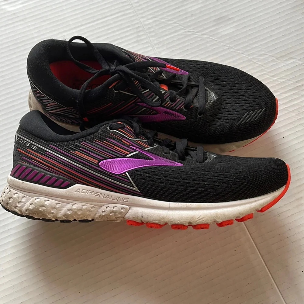 Brooks | adrenaline GTS 19 women’s size 9.5 black purple orange sneakers